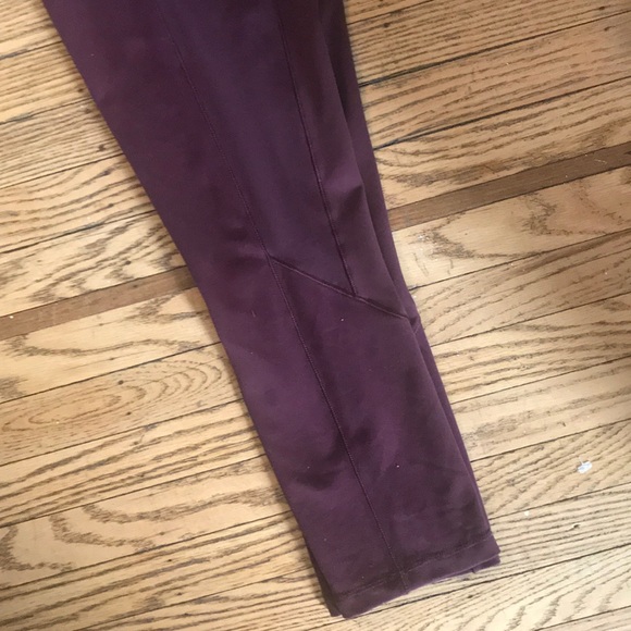 LULULEMON MAROON LEGGINGS - Picture 5 of 6
